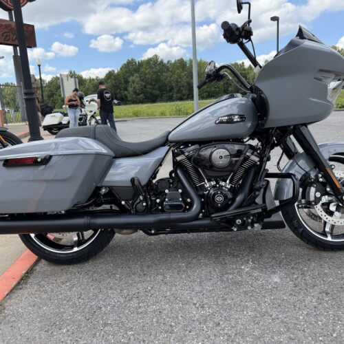 2026 Harley-Davidson® Road Glide® Dark Billiard Gray Black Trim thumb 2