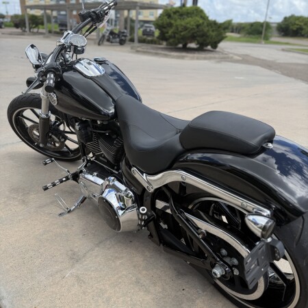 2014 Harley-Davidson® Breakout® BLACK thumb 0