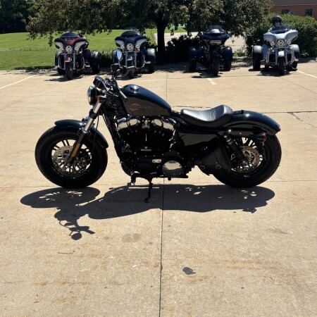 2021 Harley-Davidson® Forty-Eight® Vivid Black thumb 0