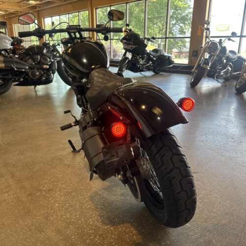  2019 Harley Davidson Street Bob FXBB thumb 3