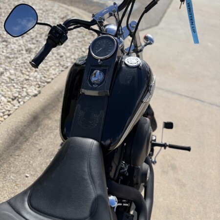 2003 Harley-Davidson® Night Train® VIVID BLACK thumb 2