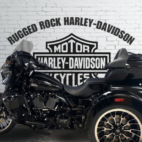 2026 Harley-Davidson® Street Glide™ 3 Limited Vivid Black Black Trim thumb 3