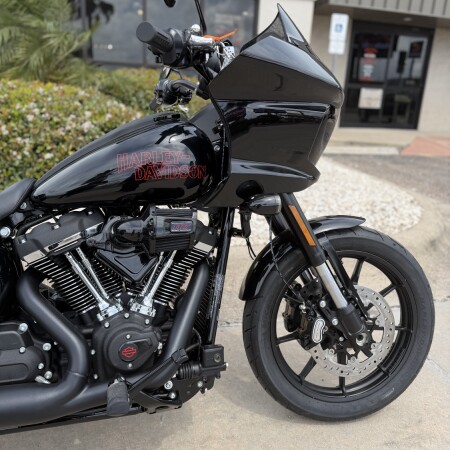 2026 Harley-Davidson® Low Rider® ST Vivid Black Black Trim thumb 3