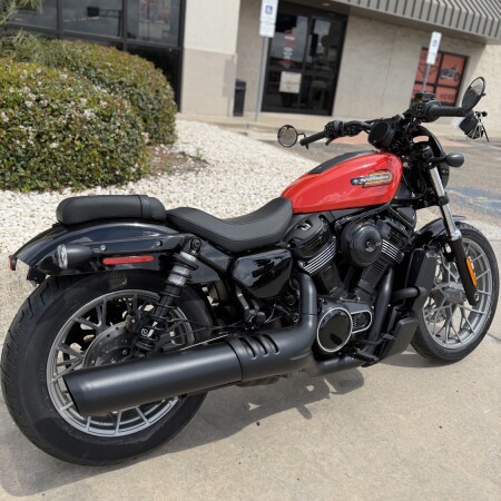 2026 Harley-Davidson® Nightster® Special Blood Orange Black Trim thumb 0