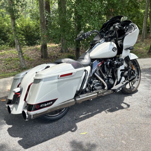 FLTRXSE 2020 CVO™ Road Glide® thumb 2