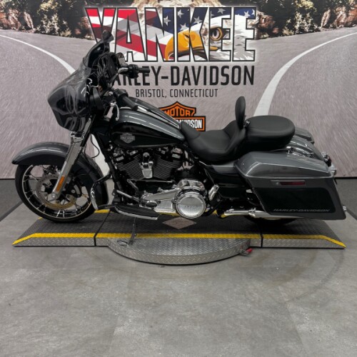 2021 FLHXS Street Glide® Special thumb 0