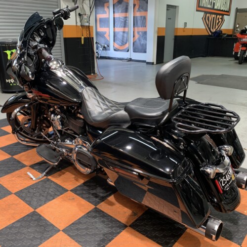 2017 Harley-Davidson Street Glide Special FLHXS thumb 1