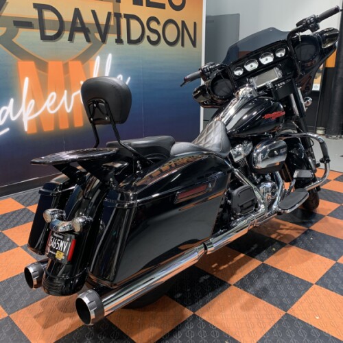 2017 Harley-Davidson Street Glide Special FLHXS thumb 3