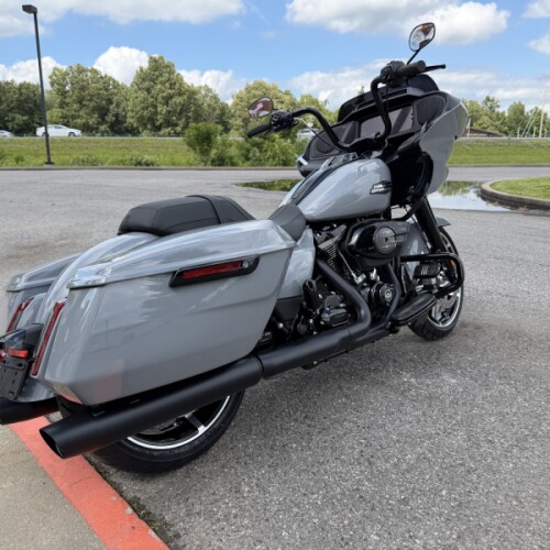 2026 Harley-Davidson® Road Glide® Dark Billiard Gray Black Trim thumb 1