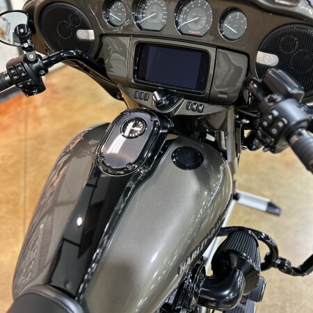 FLHXSE 2021 CVO™ Street Glide® thumb 1