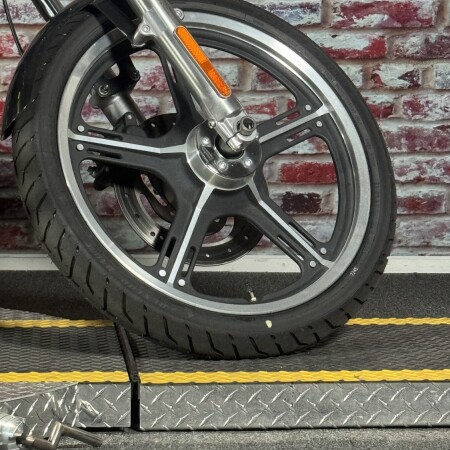 Harley-Davidson® Night Train® 2009 FXSTB BLACK PEARL thumb 1