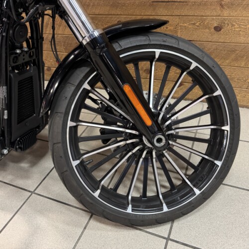 2023 Harley-Davidson® Breakout® Vivid Black FXBR thumb 1