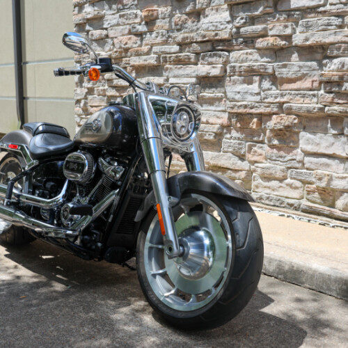 2023 Harley-Davidson® Fat Boy® 114 Gray Haze/Silver Fortune thumb 1