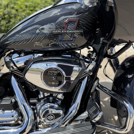 2026 Harley-Davidson® Road Glide® MIDNIGHT EMBER thumb 3