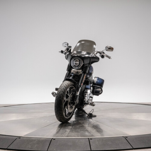2019 HARLEY-DAVIDSON FLSB SPORT GLIDE in VIVID BLACK thumb 1