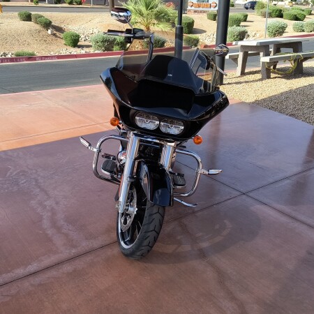 FLTRX 2023 Road Glide® thumb 2