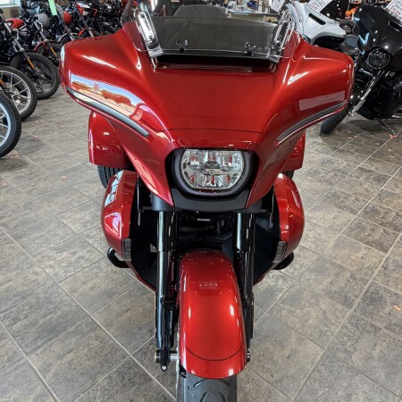 2026 Harley-Davidson® Street Glide 3 Limited Brilliant Red Chrome Trim thumb 3