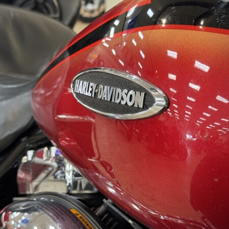 2007  Harley-Davidson CVO Electra Glude Ultra Classic FLHTCUSE2 thumb 0