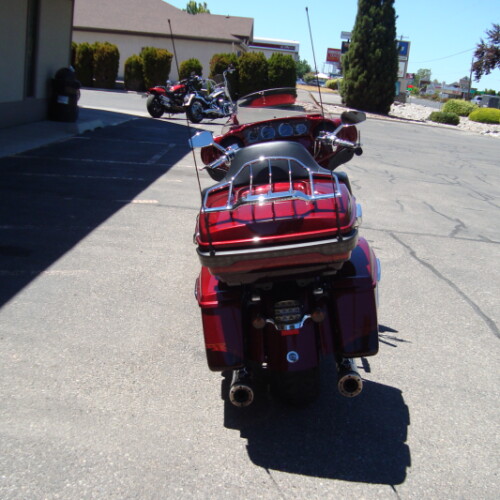 2014 Harley-Davidson® CVO™ Electra Glide Ultra Limited® Burgundy Blaze and Typhoon Maroon with Drago thumb 2