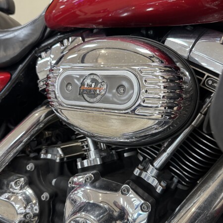  2007  Harley-Davidson CVO Electra Glude Ultra Classic FLHTCUSE2 thumb 2