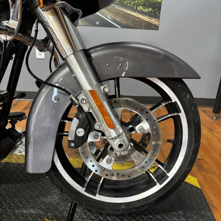 2016 Harley-Davidson® Road Glide® CHARCOAL PEARL thumb 1