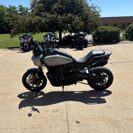 2025 Harley-Davidson® Pan America® 1250 ST Billiard Gray thumb 0