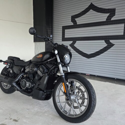 2026 Harley-Davidson® Nightster® Special Black Denim Black Trim thumb 3