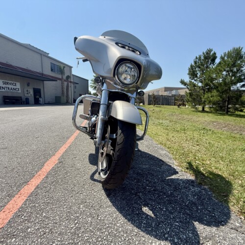 2018 Harley-Davidson Street Glide FLHX  thumb 2