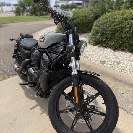 2025 Harley-Davidson® Nightster® Billiard Gray thumb 2