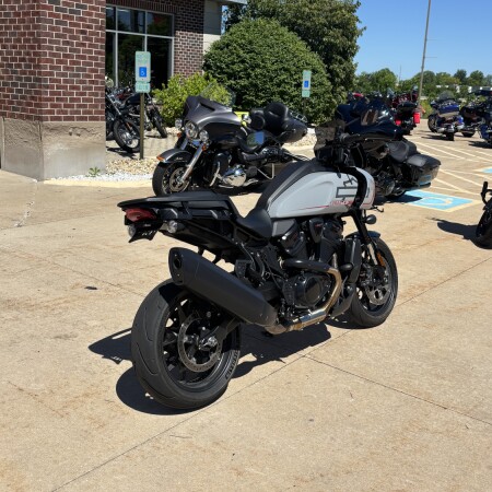 2025 Harley-Davidson® Pan America® 1250 ST Billiard Gray thumb 2