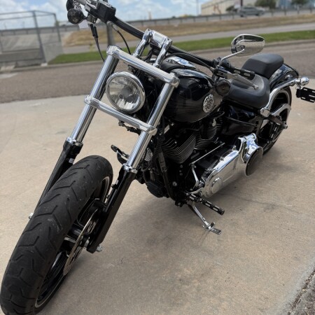 2014 Harley-Davidson® Breakout® BLACK thumb 1