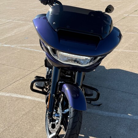 2026 Harley-Davidson® Road Glide® Purple Abyss Black Trim thumb 2