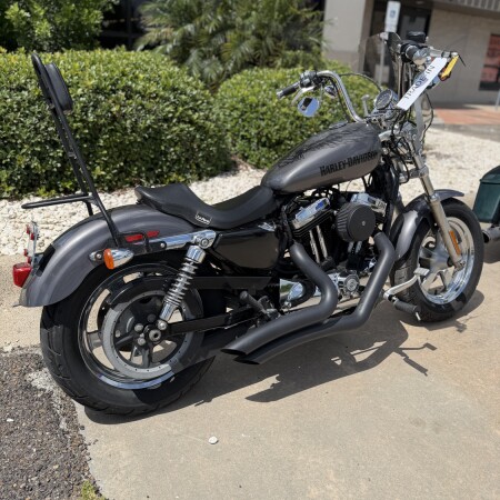 2014 Harley-Davidson® 1200 Custom Factory Customization CHARCL PRL DLX thumb 0