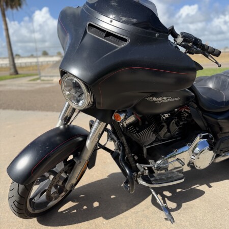 2014 Harley-Davidson® Street Glide® Special BLACK DENIM W/ PINSTRIPE thumb 1
