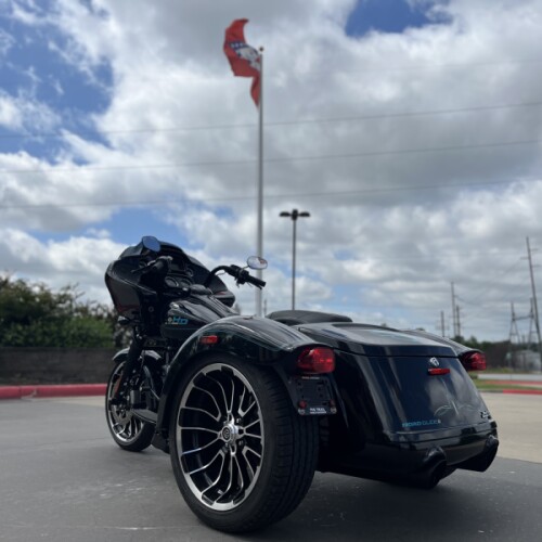 2025 Harley-Davidson® FLTRT Road Glide® 3 Vivid Black 855159 thumb 0