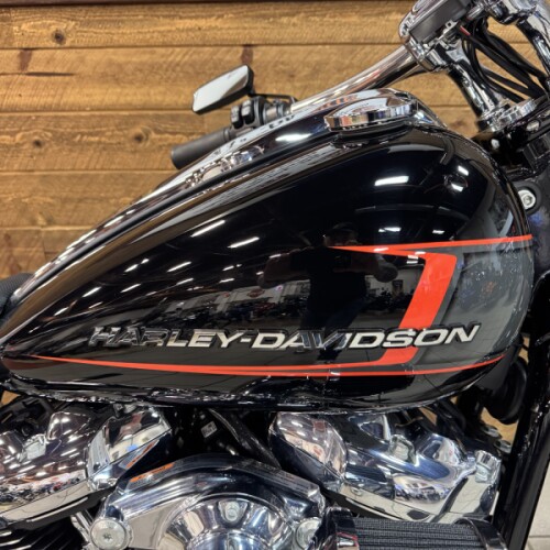 2023 Harley-Davidson® Breakout® Vivid Black FXBR thumb 3