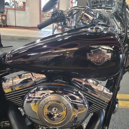 2009 Harley-Davidson® Softail® Rocker™ C Vivid Black thumb 3