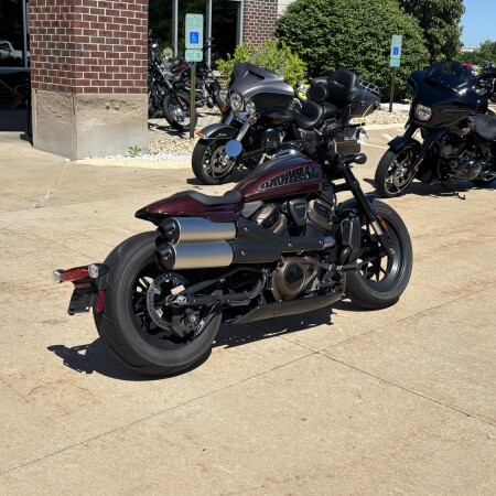 2021 Harley-Davidson® Sportster® S Midnight Crimson thumb 2