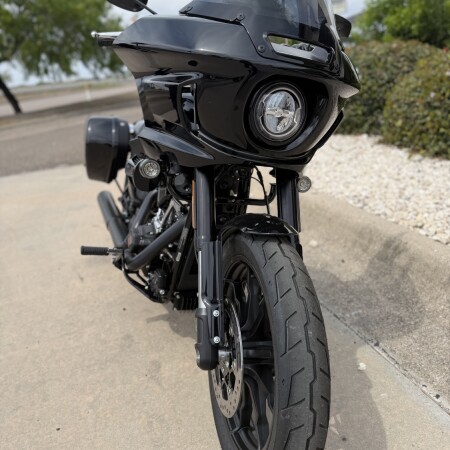 2026 Harley-Davidson® Low Rider® ST Vivid Black Black Trim thumb 1