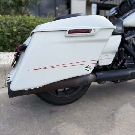 2018 Harley-Davidson® Street Glide® Special Bonneville Salt Denim thumb 1