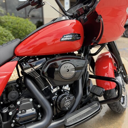 2026 Harley-Davidson® Road Glide® Blood Orange Black Trim thumb 3
