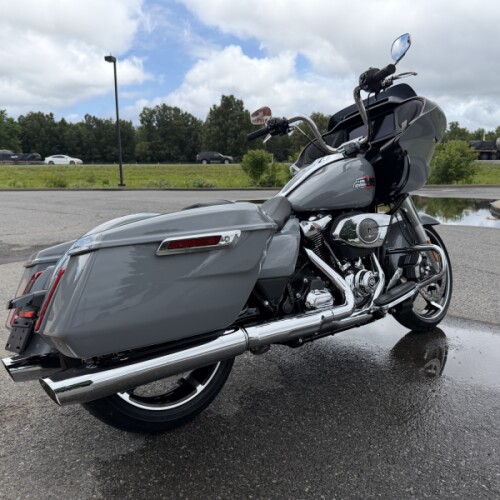 2026 Harley-Davidson® Road Glide® Dark Billiard Gray Chrome Trim thumb 1