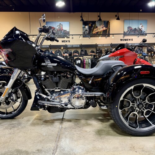 2026 Harley-Davidson® Road Glide 3 thumb 0