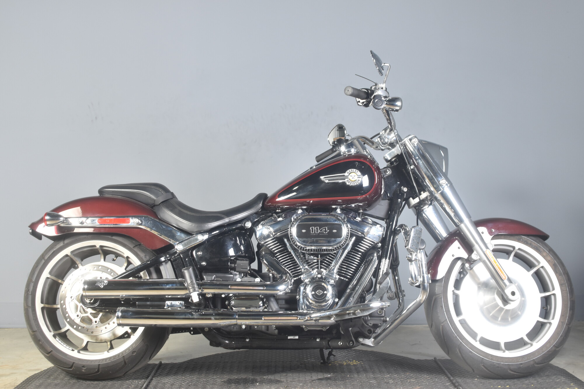 2022 Harley-Davidson® Fat Boy® 114 Midnight Crimson/Vivid Black