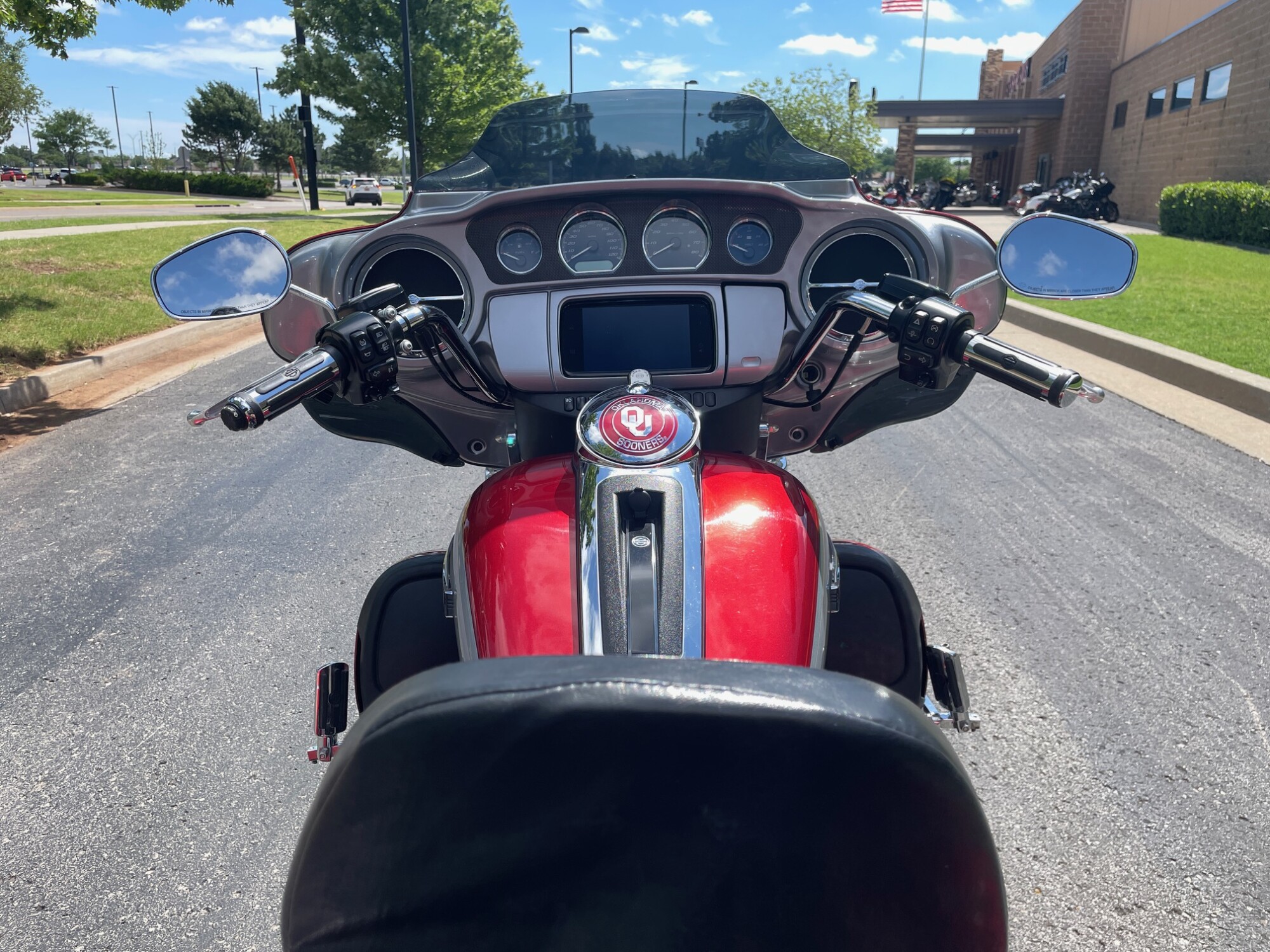 2019 Harley-Davidson® Tri Glide® Ultra FLHTCUTG, photo 14