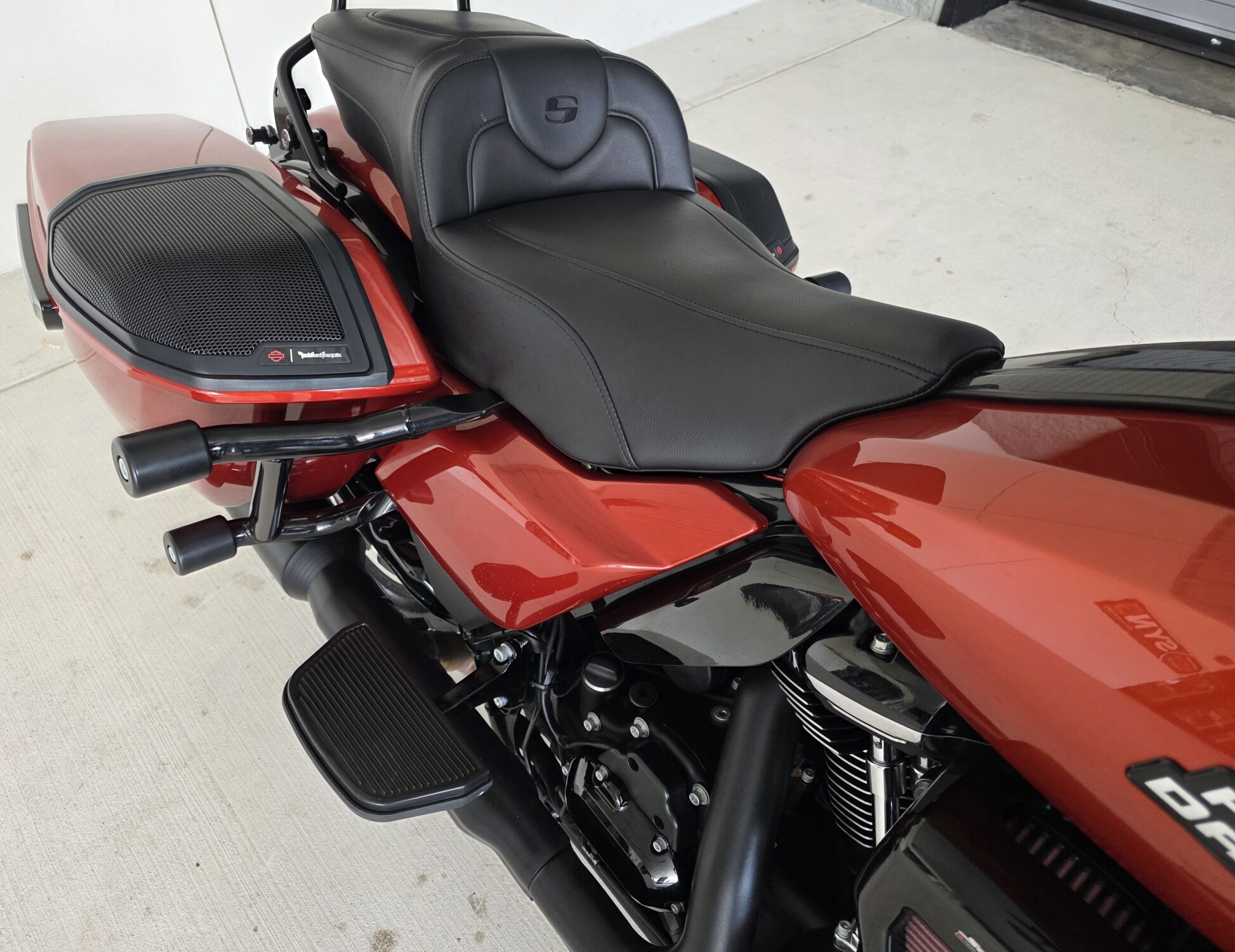 2024 Harley-Davidson® Street Glide® Whiskey Fire - Black Finish, photo 8