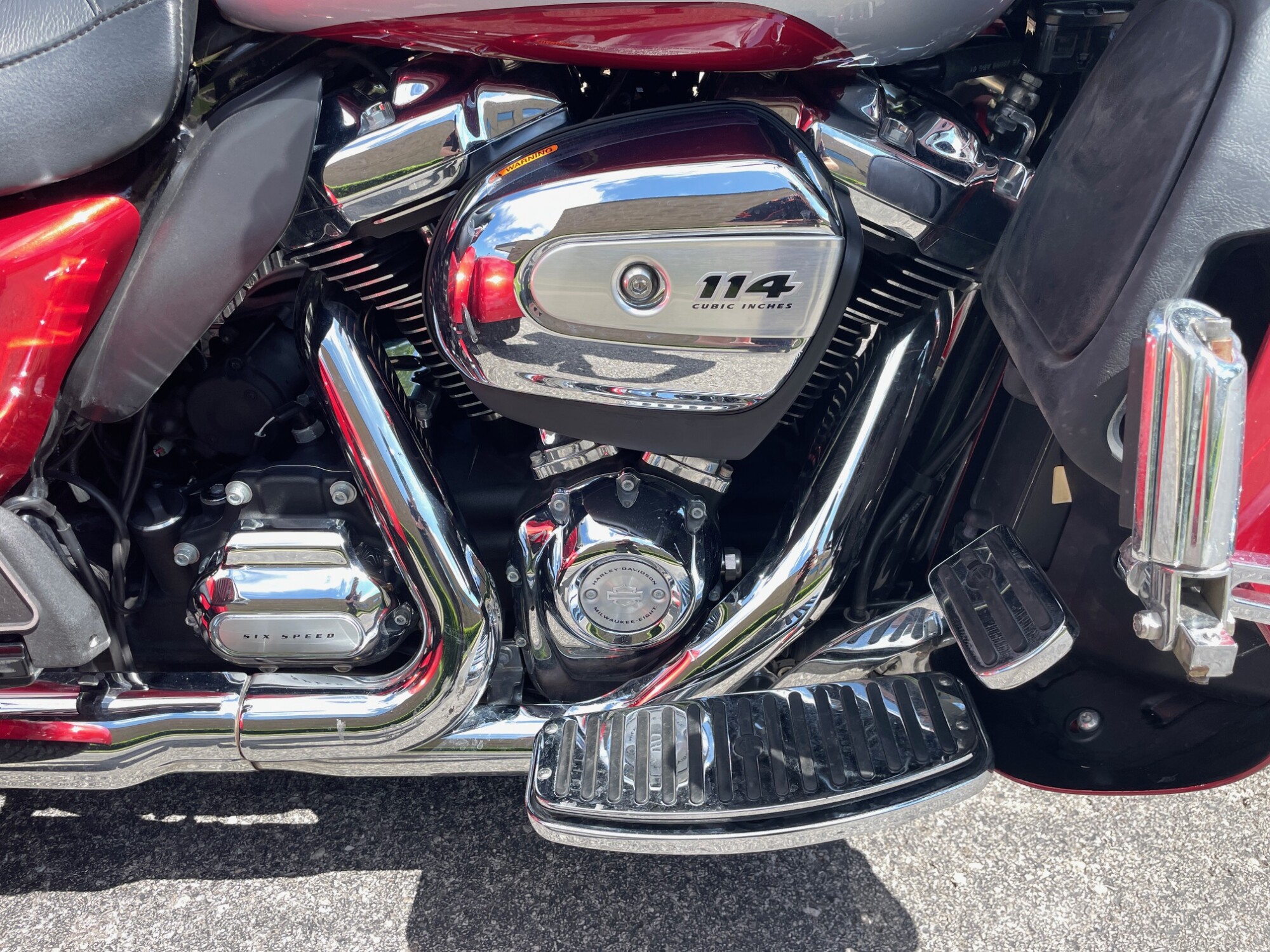 2019 Harley-Davidson® Tri Glide® Ultra FLHTCUTG, photo 3