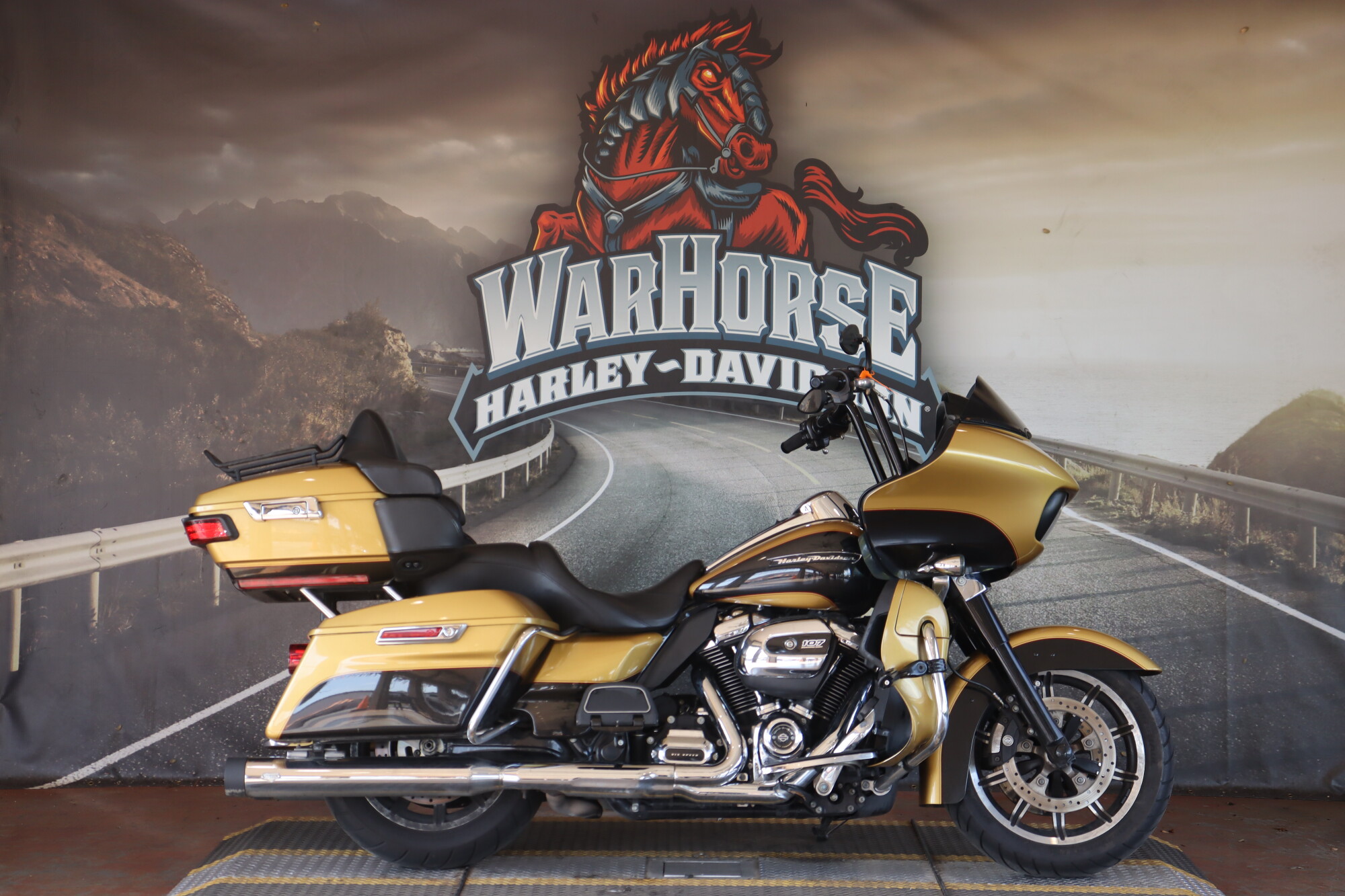 FLTRU 2017 Road Glide® Ultra