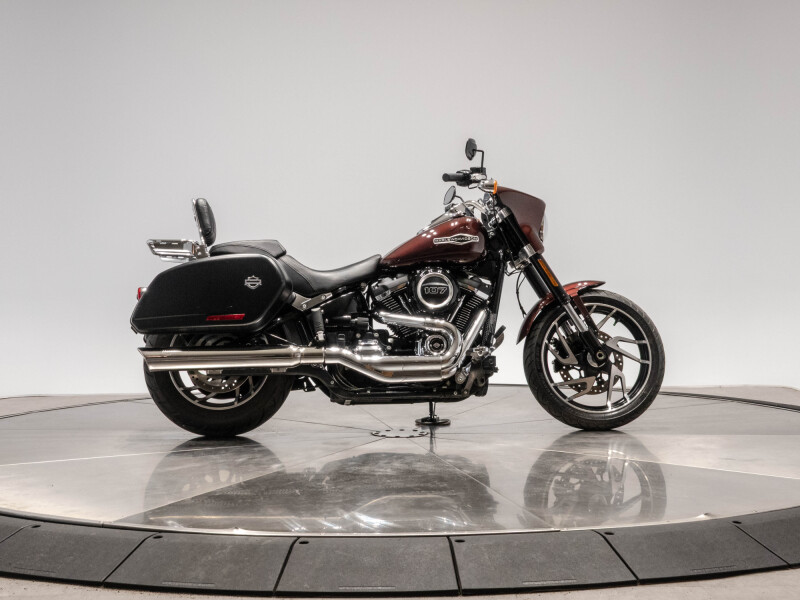 2019 HARLEY-DAVIDSON FLSB SPORT GLIDE in Twisted Cherry