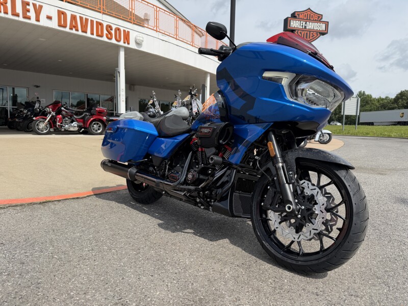 2026 Harley-Davidson® CVO Road Glide ST Electric Coast